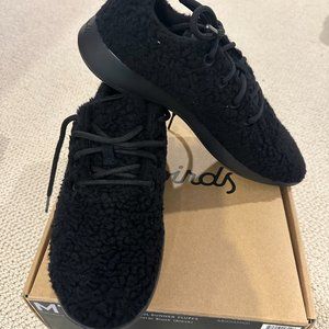 NIB AllBirds Mens Wool Runners Fluff in black